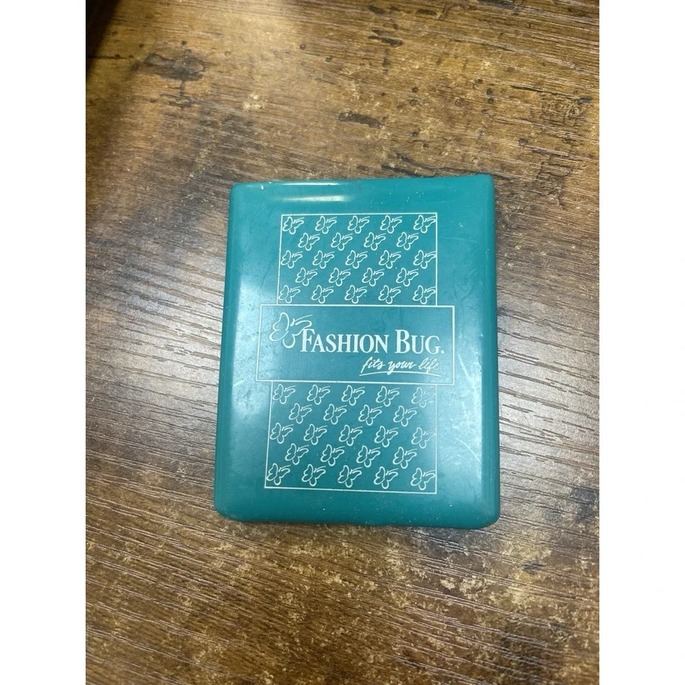 VTG FASHION BUG Fits For Life Pocket Mirror with Rubber Sleeve Store Logo